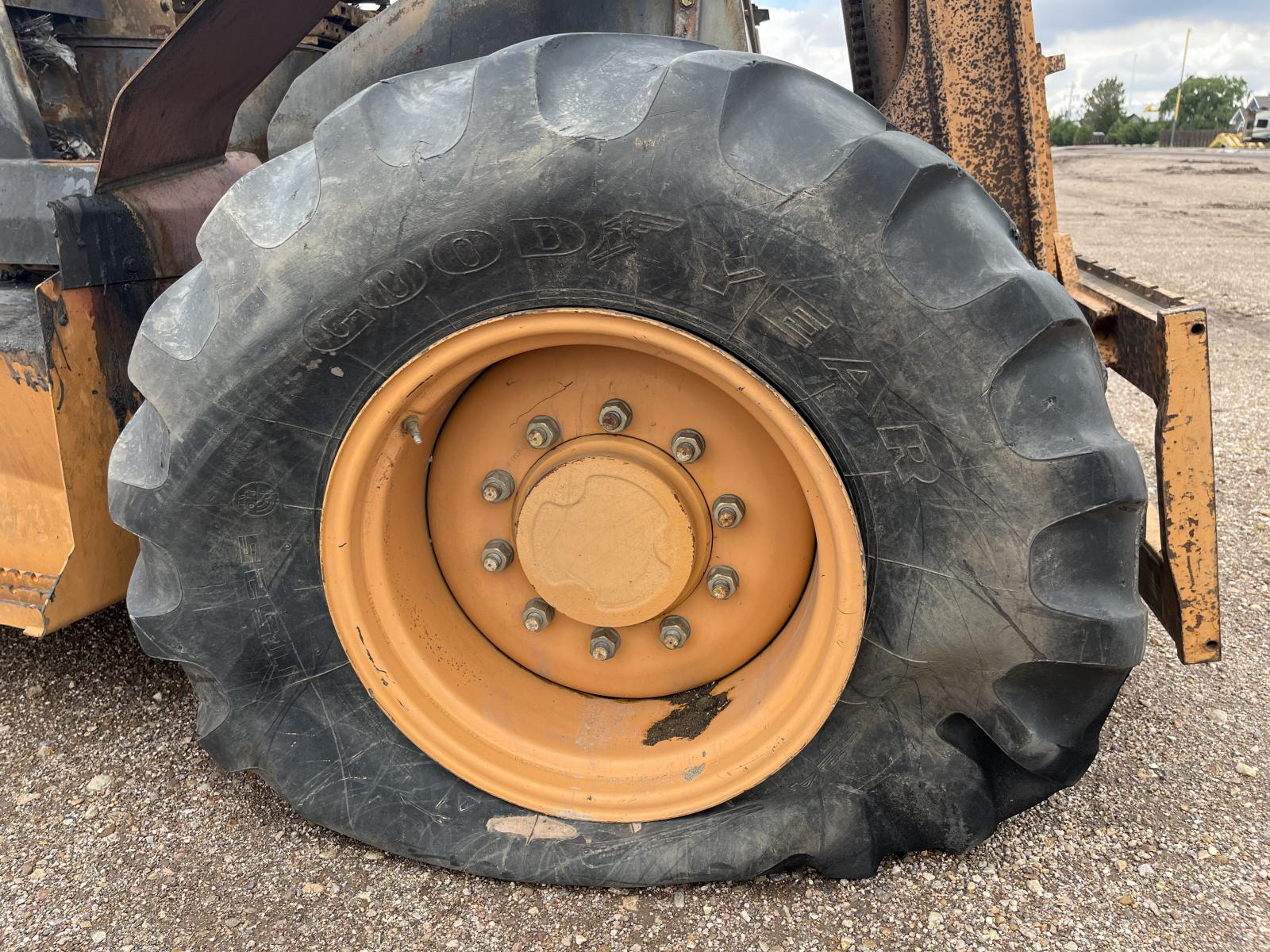 ./imagenes/INVOICE/2019/18188/CASE 586H (13).JPG